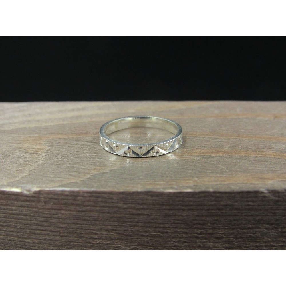 Size 5 Sterling Silver Cool Pattern Textured Band Ring